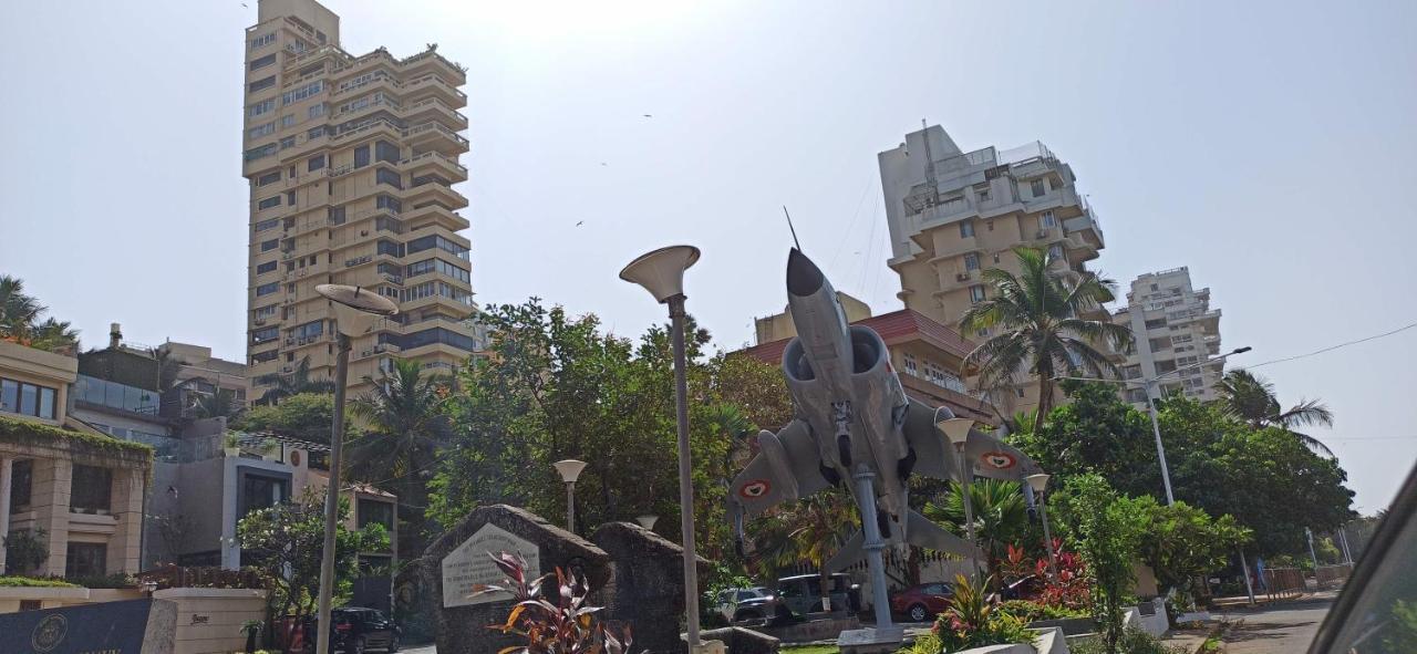 Cozy Private Ac Studio By The Sea Bandstand Bandra W Mumbai Nr Taj Lands End Lejlighed Eksteriør billede