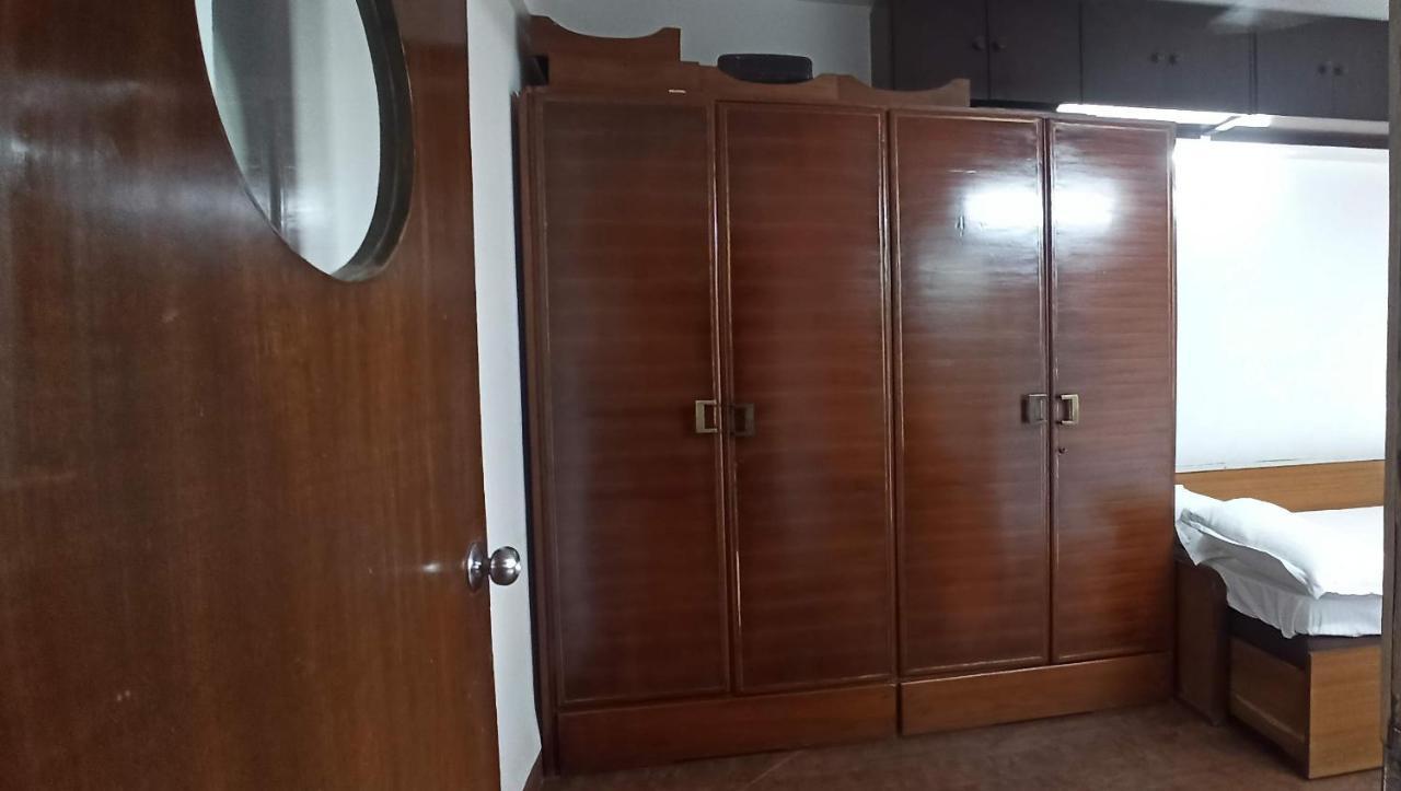 Cozy Private Ac Studio By The Sea Bandstand Bandra W Mumbai Nr Taj Lands End Lejlighed Eksteriør billede