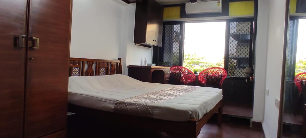 Cozy Private Ac Studio By The Sea Bandstand Bandra W Mumbai Nr Taj Lands End Lejlighed Eksteriør billede