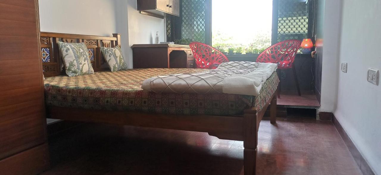 Cozy Private Ac Studio By The Sea Bandstand Bandra W Mumbai Nr Taj Lands End Lejlighed Eksteriør billede