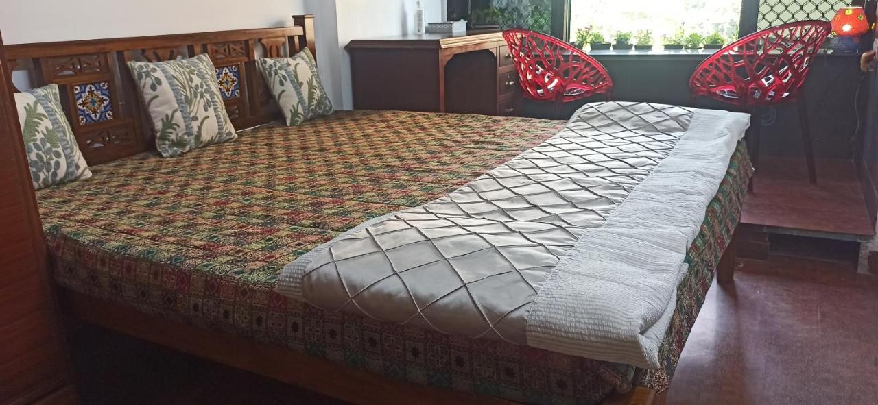 Cozy Private Ac Studio By The Sea Bandstand Bandra W Mumbai Nr Taj Lands End Lejlighed Eksteriør billede