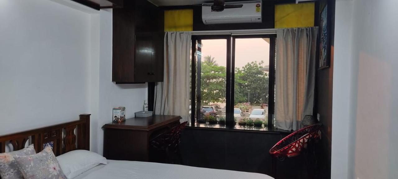 Cozy Private Ac Studio By The Sea Bandstand Bandra W Mumbai Nr Taj Lands End Lejlighed Eksteriør billede