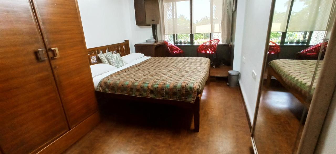 Cozy Private Ac Studio By The Sea Bandstand Bandra W Mumbai Nr Taj Lands End Lejlighed Eksteriør billede